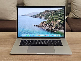 Macbook Pro 15 2018 (i7 8x 4.10Ghz, 32Gb, 1Tb, Radeon Pro 555 2Gb)