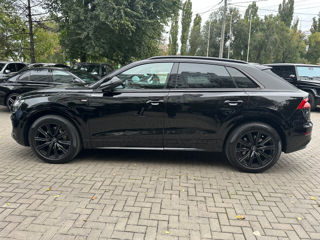 Audi Q8 foto 3