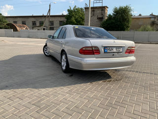 Mercedes E-Class foto 3