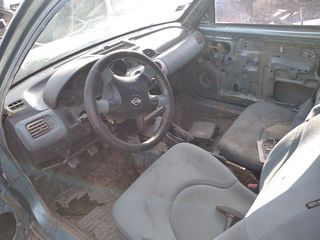 Pese Nisan Micra 2001 foto 2