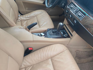 BMW 5 Series foto 7