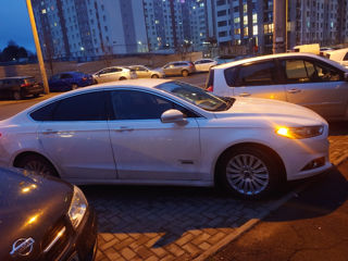 Ford Fusion foto 3