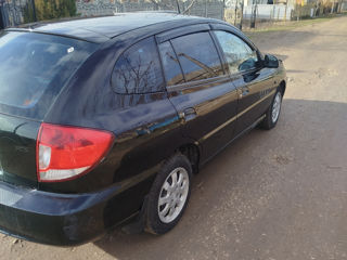 KIA Rio foto 8