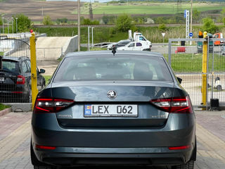 Skoda Superb foto 5