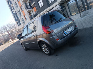 Renault Scenic foto 8