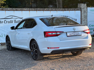 Skoda Superb foto 8