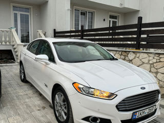 Ford Fusion foto 1