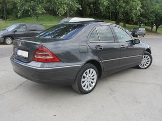 Mercedes C Class foto 5