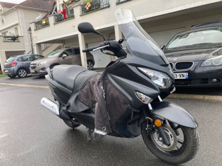 Suzuki Burgman foto 2