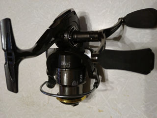 Mulinete răpitor Shimano Ultegra 3000 și Daiwa Takumi-S 3000 foto 9