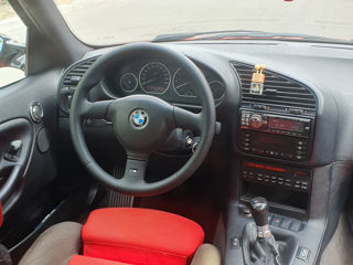 BMW 3 Series foto 5