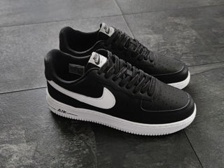 Nike air force black white foto 2