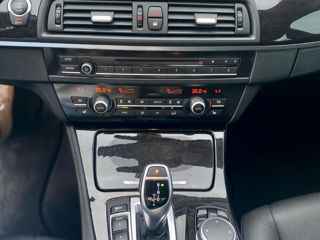 BMW 5 Series foto 8