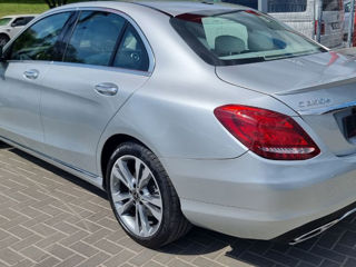 Mercedes C-Class foto 5