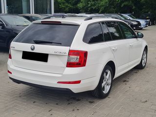 Skoda Octavia foto 3