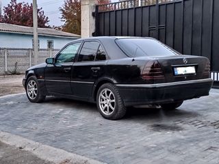 Mercedes C Class foto 3