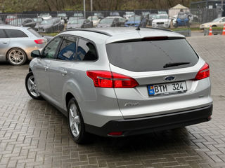 Ford Focus foto 4