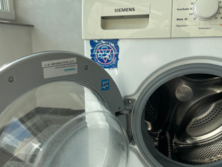 Mașină de spălat rufe Siemens WM14E3R0 foto 2