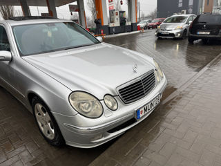 Mercedes E-Class foto 3