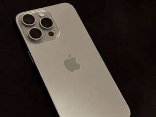 Iphone 15 Pro Max Natural Titanium foto 2