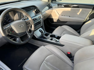 Hyundai Sonata foto 9