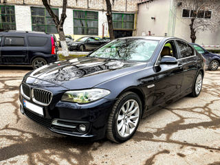 BMW 5 Series foto 3