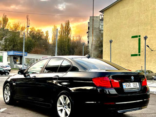 BMW 5 Series foto 3