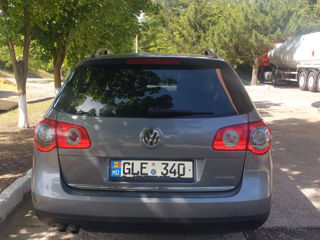 Volkswagen Passat foto 3