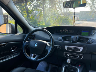 Renault Grand Scenic foto 11