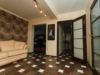 Apartament cu 3 camere, 105 m², Centru, Chișinău foto 3