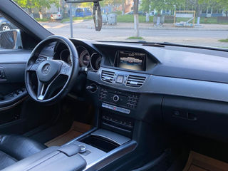 Mercedes E-Class фото 6