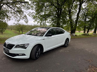 Skoda Superb foto 3