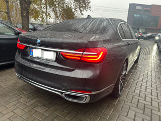 BMW 7 Series foto 6