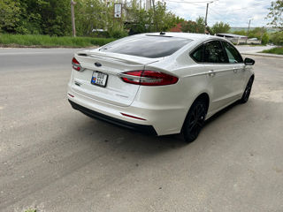 Ford Fusion фото 5