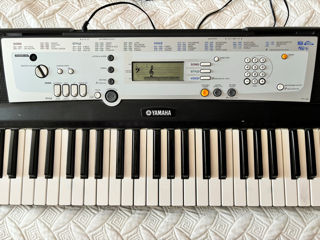 Pian electric Yamaha YPT-200