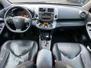 Toyota Rav 4 foto 8