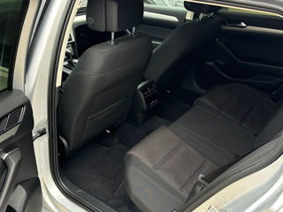 Volkswagen Passat foto 8