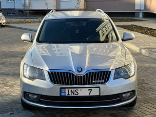 Skoda Superb foto 5