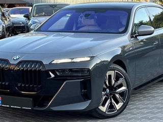 BMW 7 Series foto 3