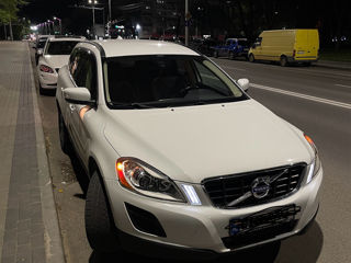 Volvo XC60 foto 1