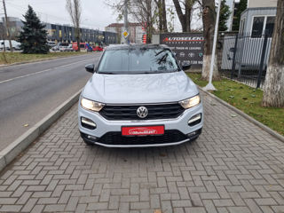 Volkswagen T-Roc foto 2