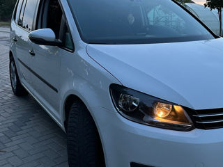 Volkswagen Touran foto 5