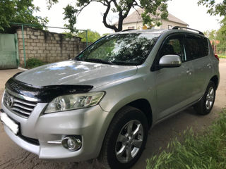 Toyota Rav 4 фото 3