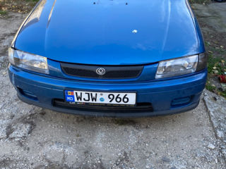 Mazda 323 foto 9