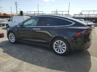 Tesla Model X foto 6