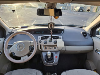 Renault Scenic foto 8