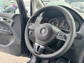 Volkswagen Touran foto 9