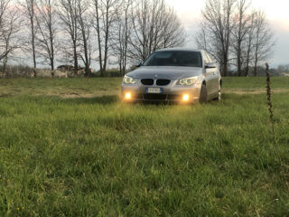 BMW 5 Series foto 3