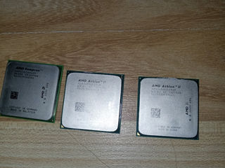 Vând procesor amd athlon 2 buc si amd sempron 1 buc