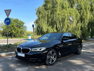 BMW 5 Series foto 3